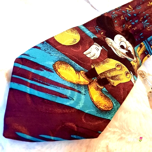 TIME OUT Silk Tie, Mickey Mouse in Library - Picture 2 of 6